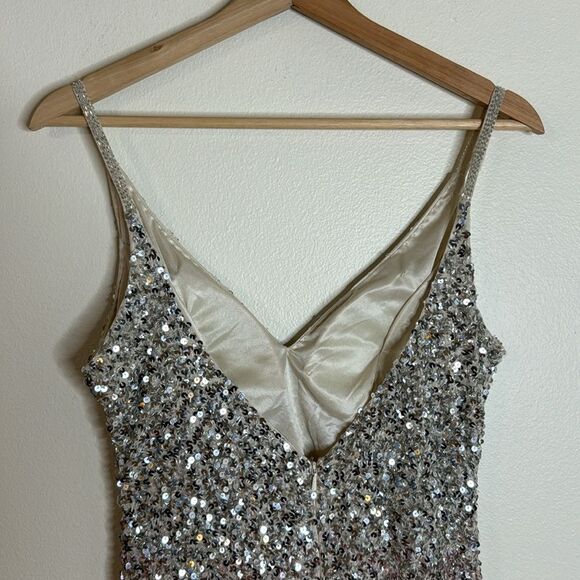 Mac Duggal embellished sequins ombré color long gown with slit style 5064 size 6 - Picture 11 of 15